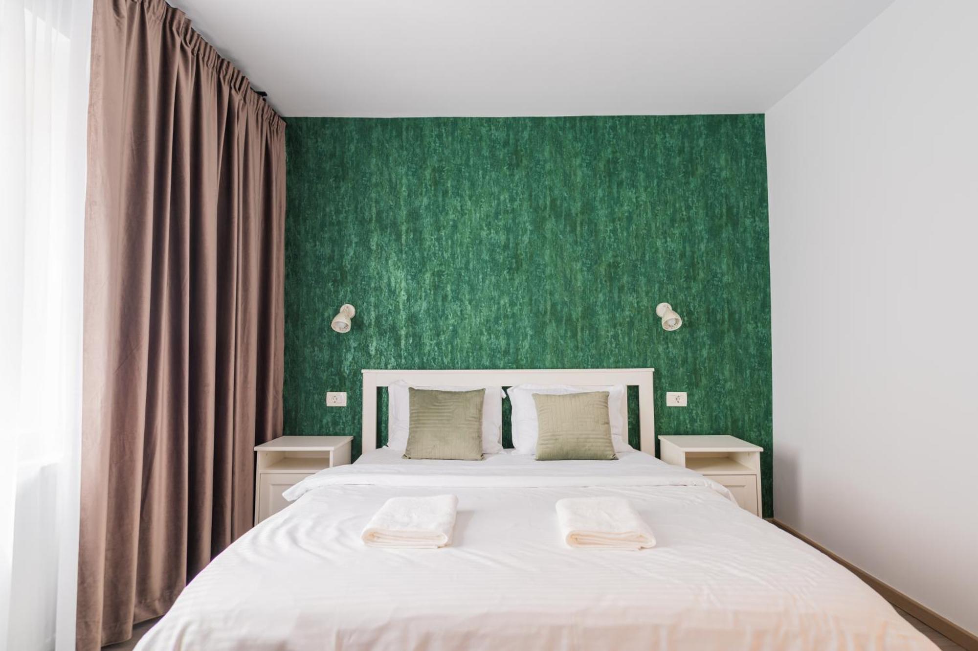 Fun House - Comfortable Stay With Garden And Near Parking Braşov Eksteriør bilde