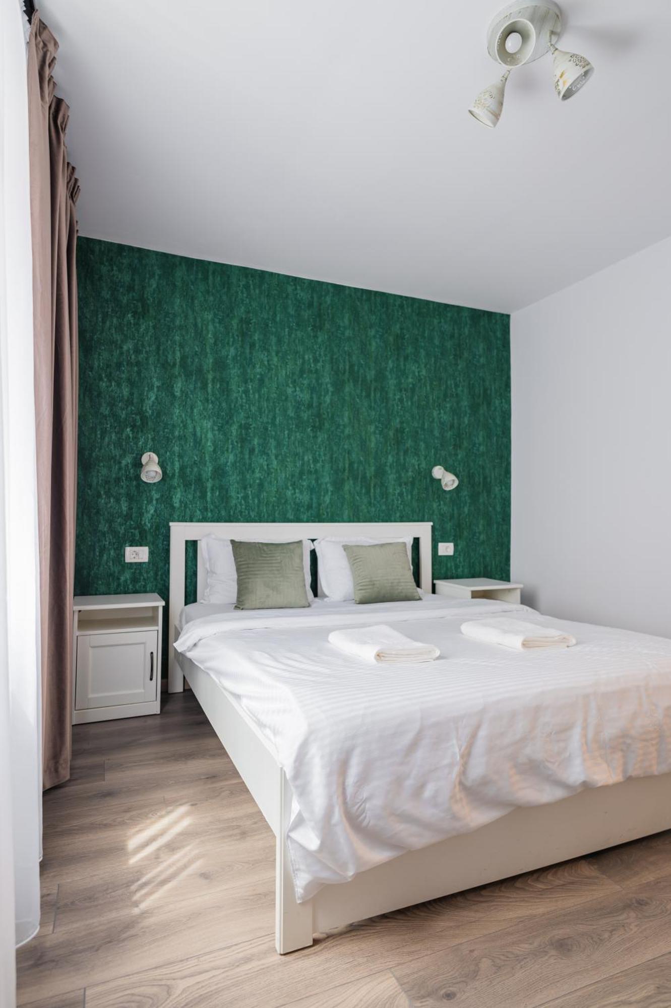 Fun House - Comfortable Stay With Garden And Near Parking Braşov Eksteriør bilde